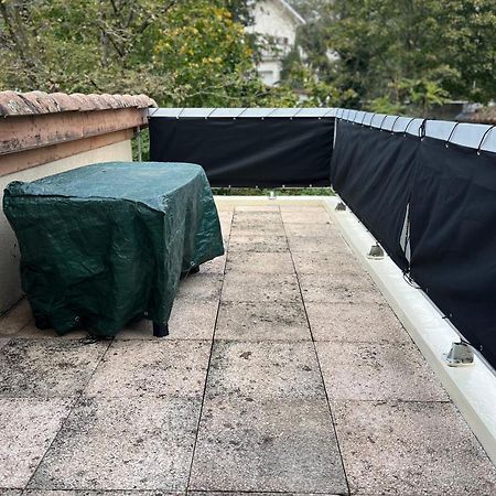 Appartement Cosy Et Confortable Saint-Genis-Laval Luaran gambar