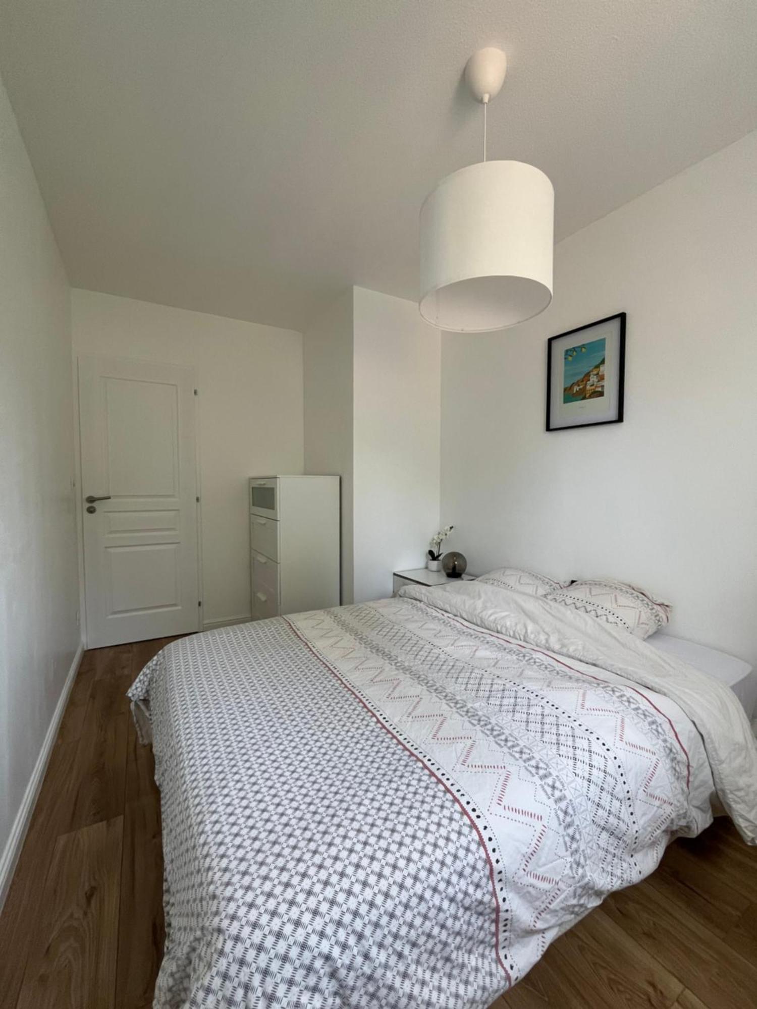 Appartement Cosy Et Confortable Saint-Genis-Laval Luaran gambar